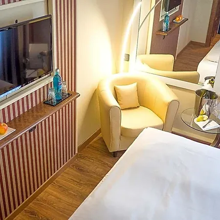Primula Hotel 3*