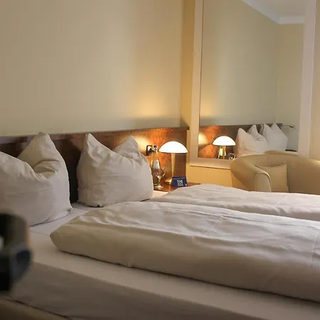 普利姆勒酒店 特罗斯多夫