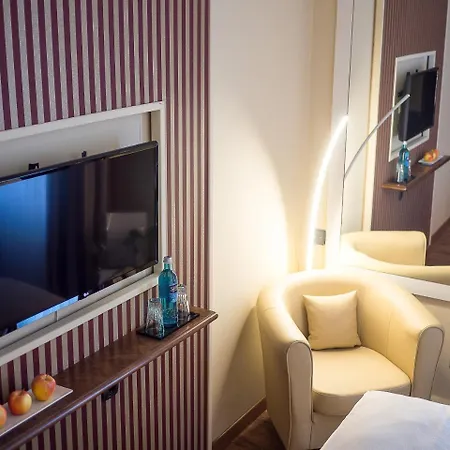 普利姆勒酒店 特罗斯多夫